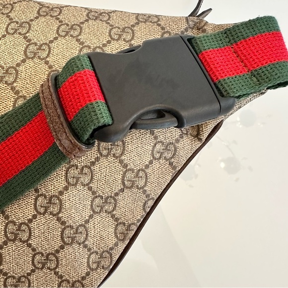 Gucci GG Supreme Canvas Night Courier Waist Bag - Picture 3 of 14